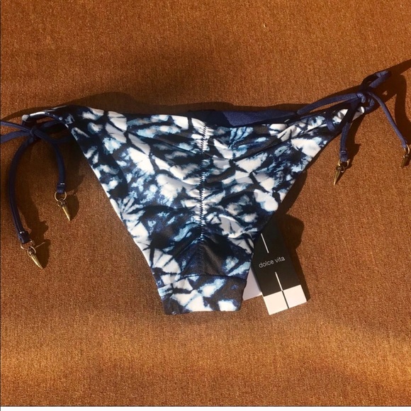 Dolce Vita XS Bikini Bottoms 🌟 - Picture 3 of 6